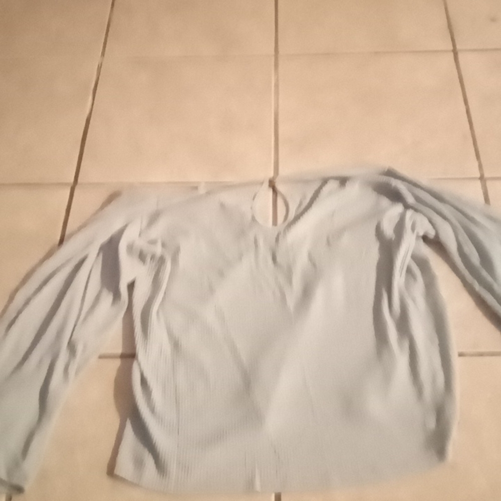 Medium light blue/teal long sleeve shirt by Wenjie
